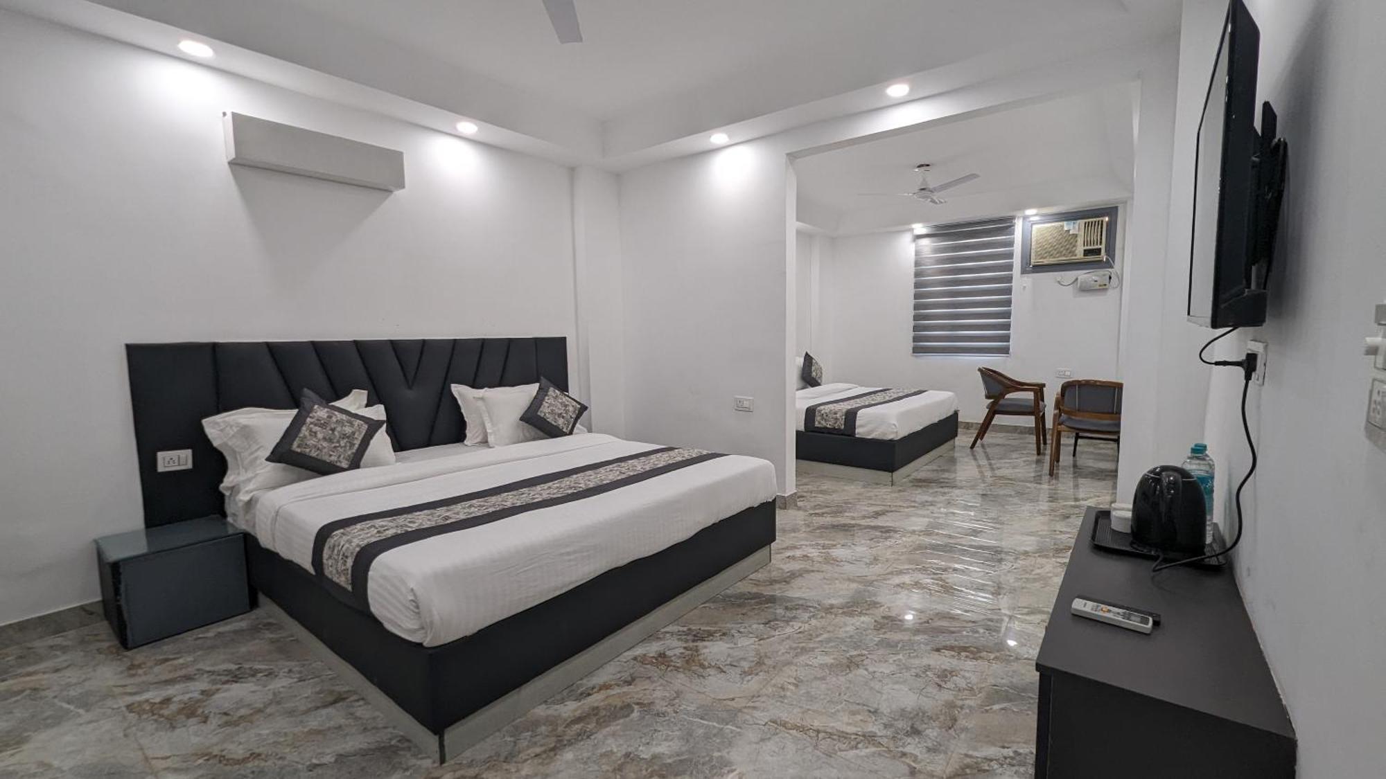 Hotel Green Vegas Faridabad Dış mekan fotoğraf